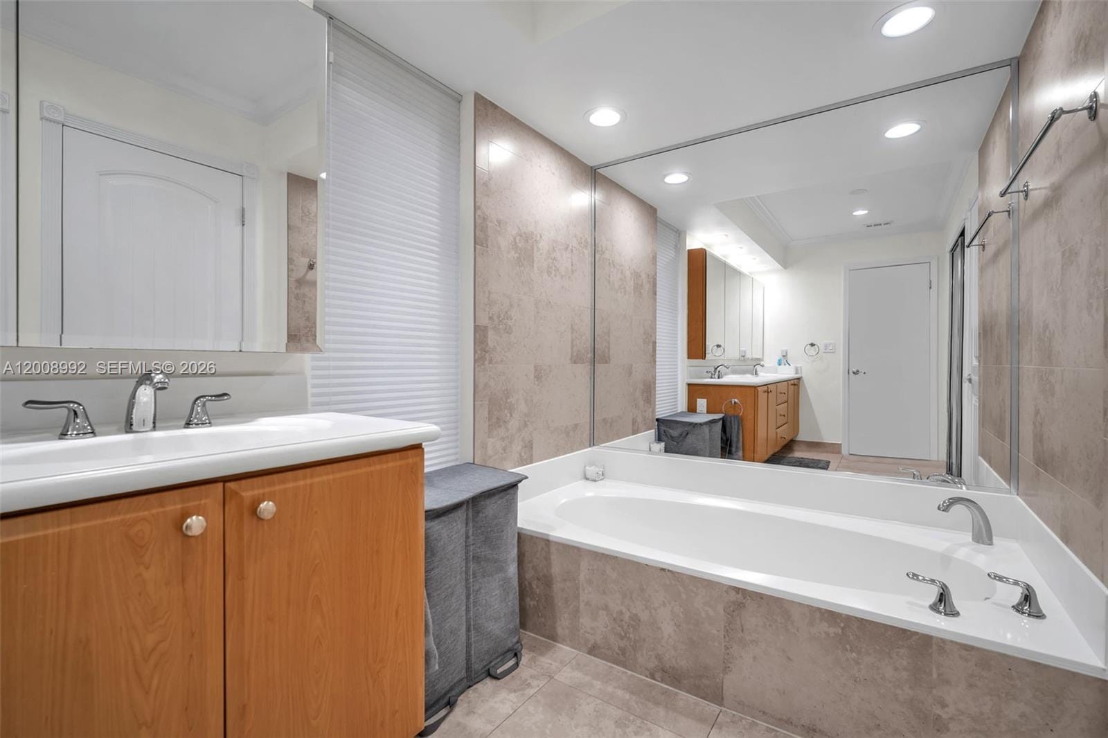 107 Heatherbrook Way 145, Hollywood, FL 33021 photo 26