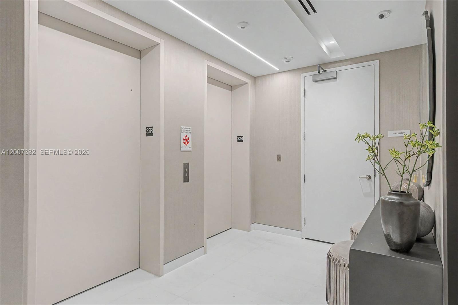 300 Biscayne Blvd Way 3203, Miami, FL 33131, Miami
