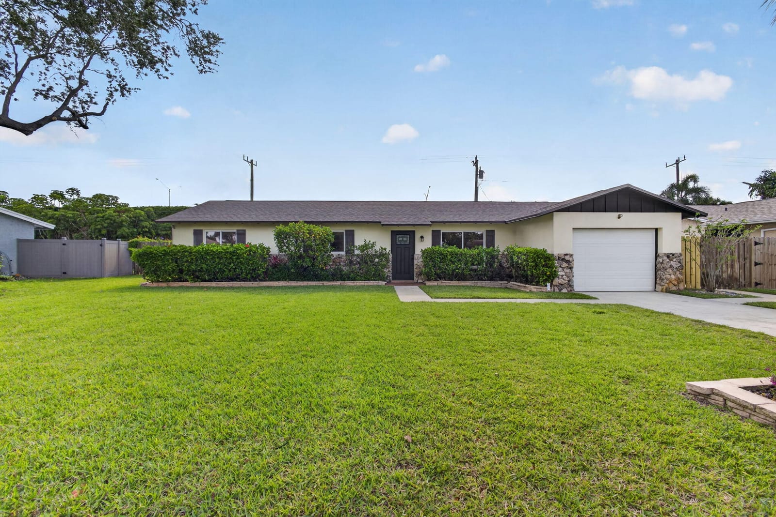 9820 Jonquil Circle N, Palm Beach Gardens, FL 33410 photo 16