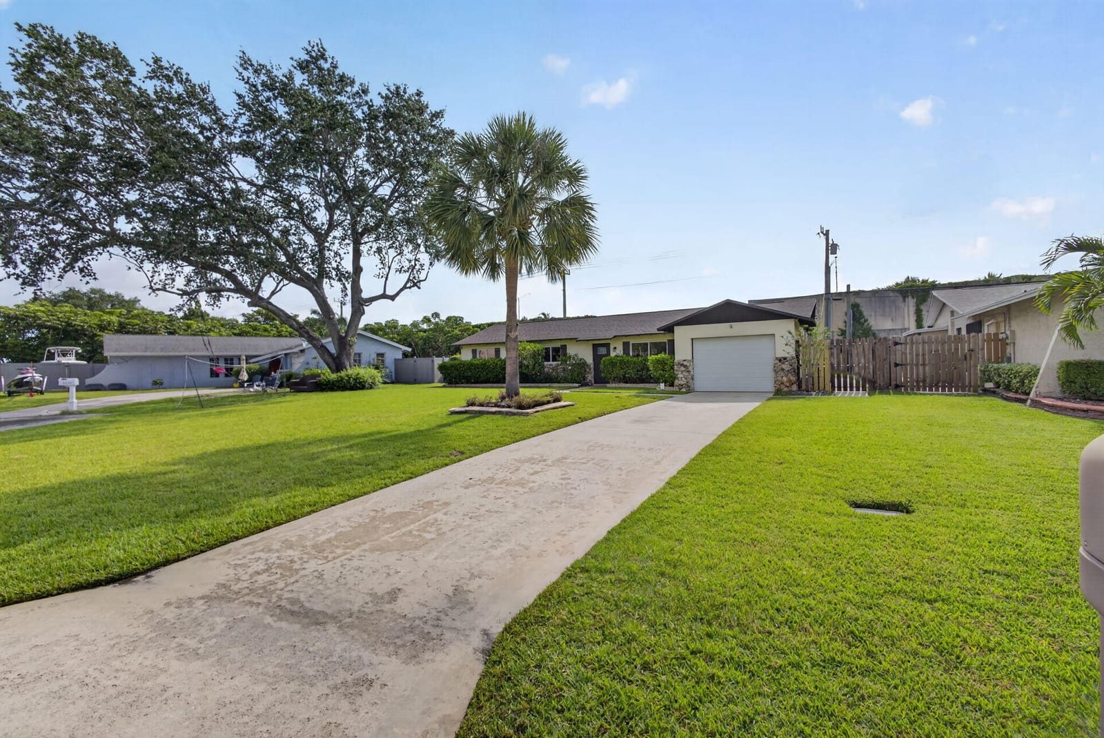 9820 Jonquil Circle N, Palm Beach Gardens, FL 33410 photo 3