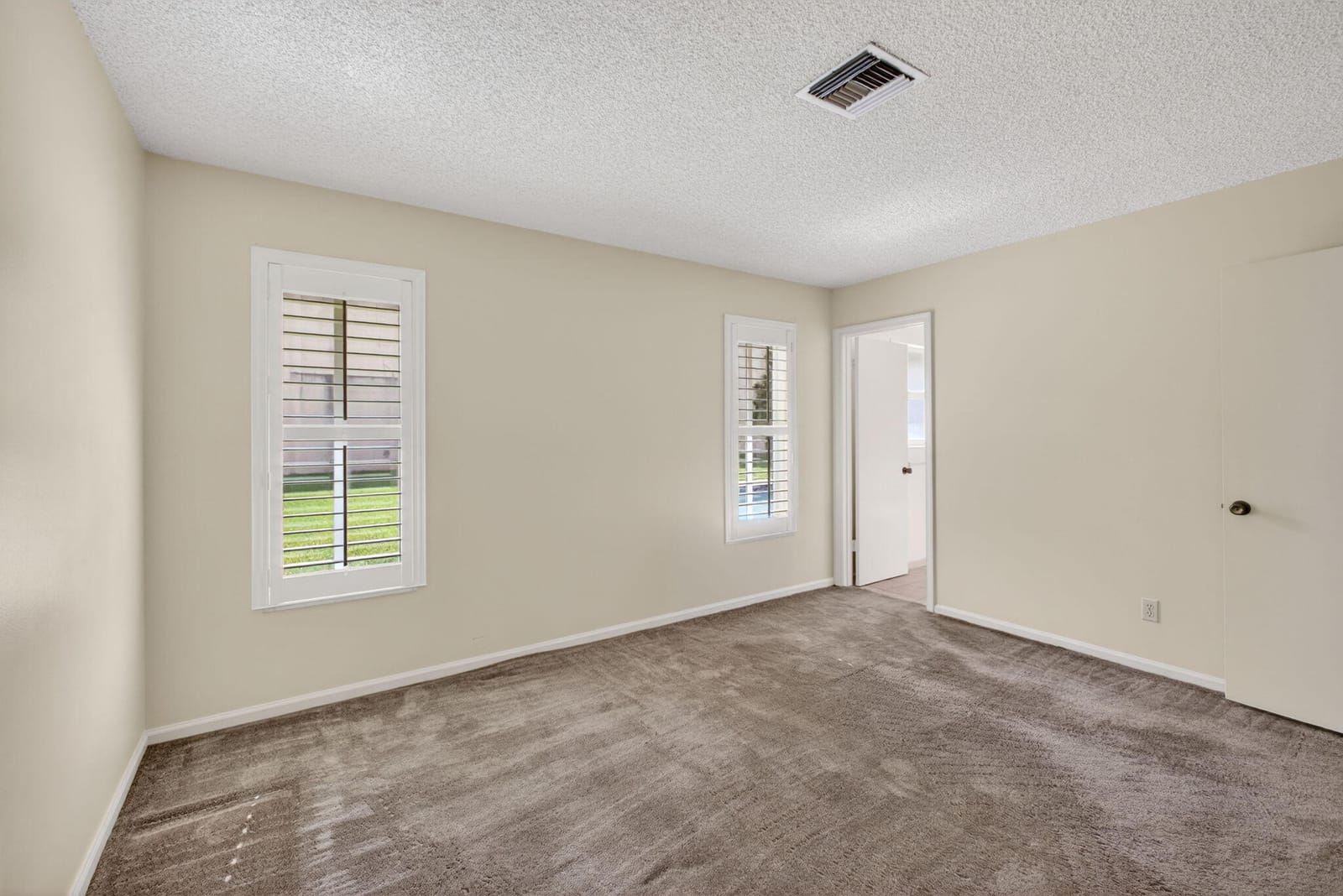 9820 Jonquil Circle N, Palm Beach Gardens, FL 33410 photo 29