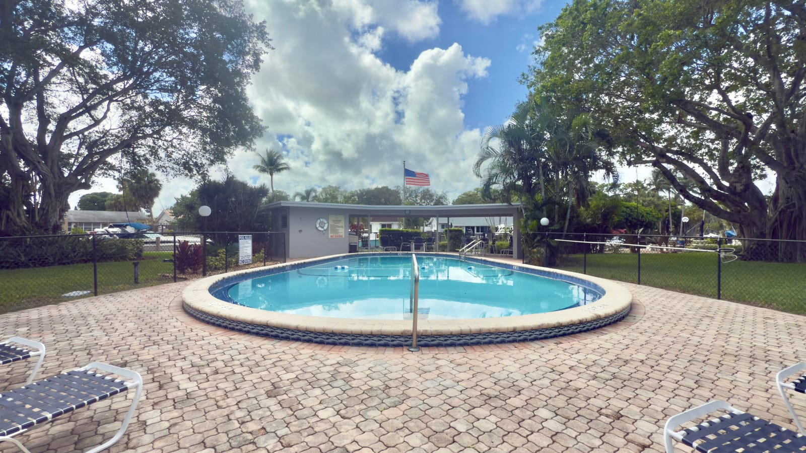 1200 SW 12th Street SW 305 — photo 5