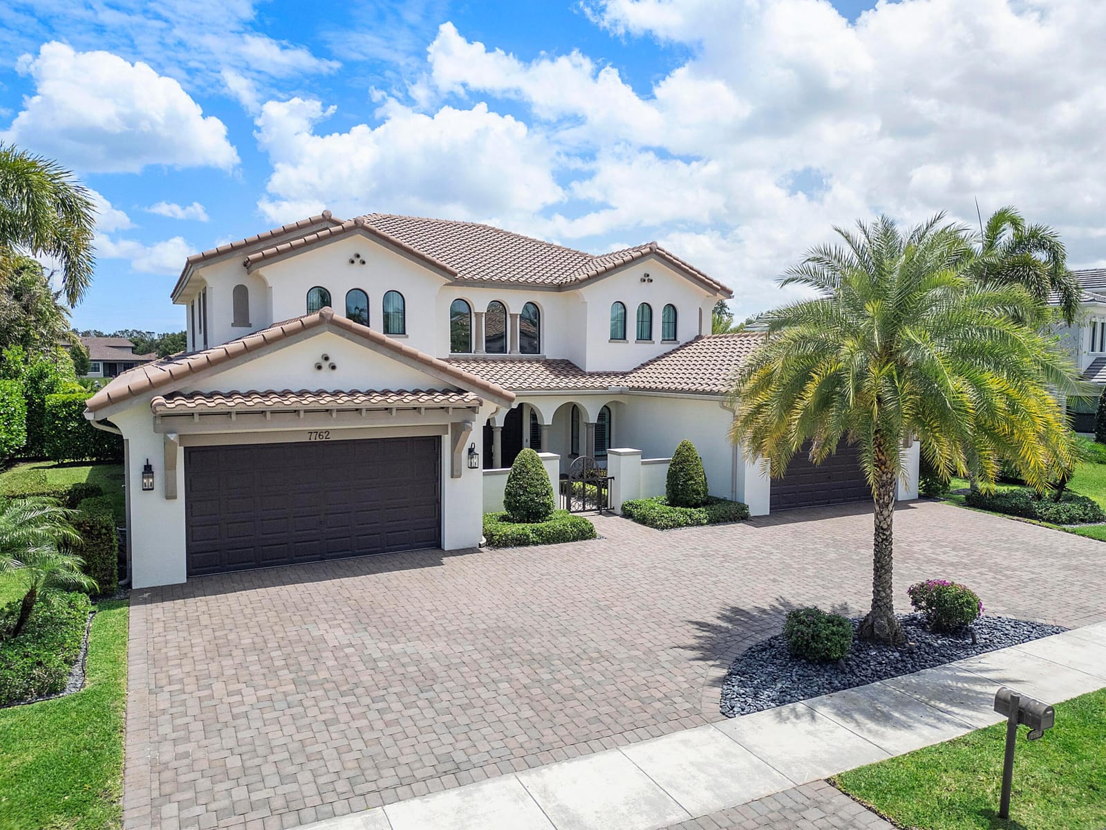 7762 Marvanna Lane — photo 4