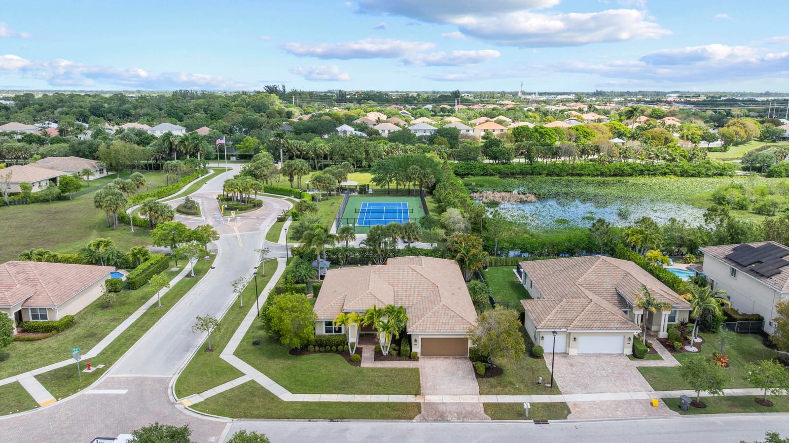 9387 Silent Oak Circle — photo 3