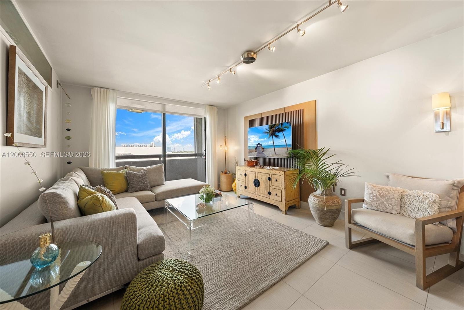 1775 Washington Avenue 8F, Miami Beach, FL 33139 photo 2