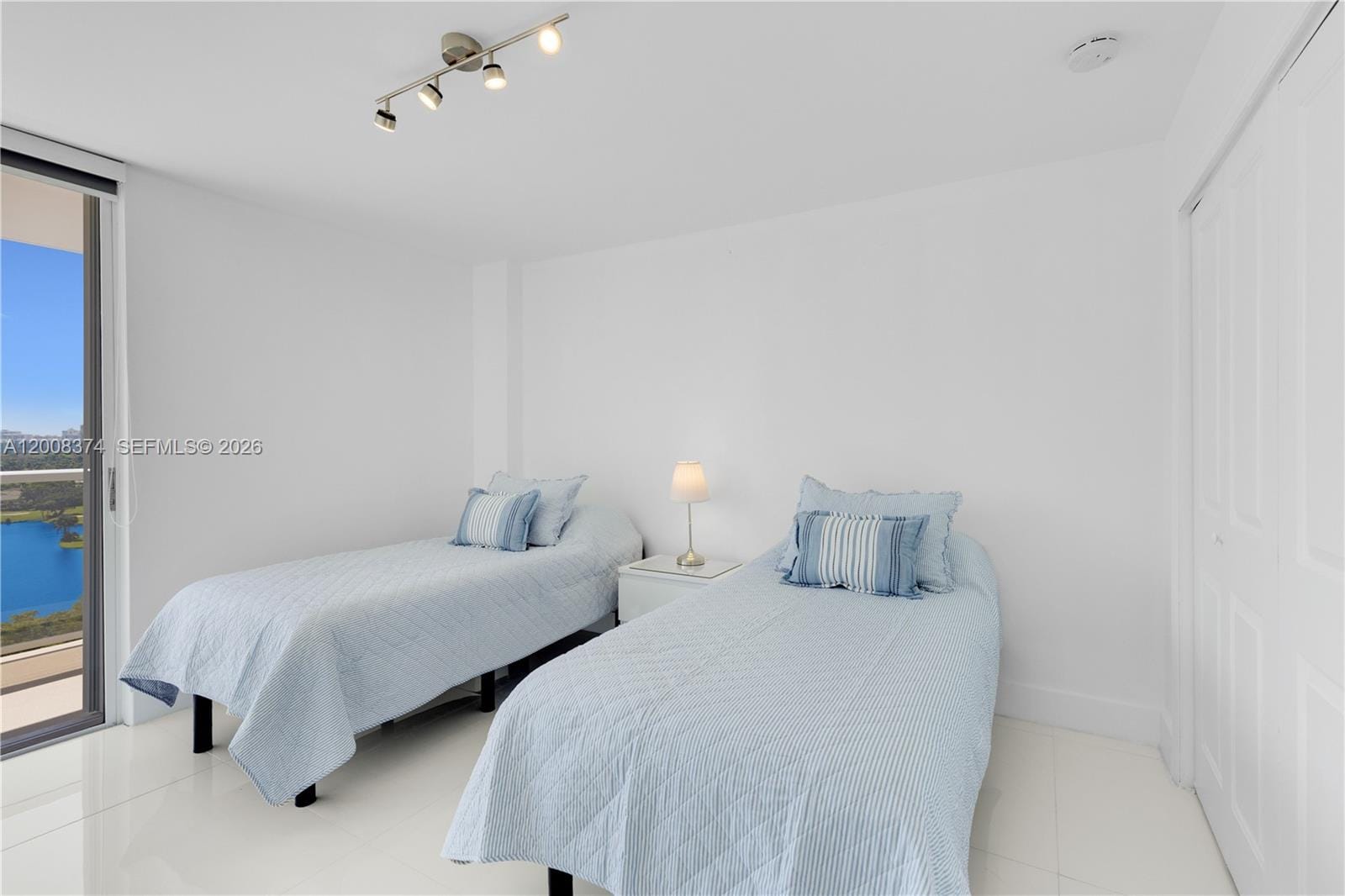 3701 N Country Club Drive 1805, Aventura, FL 33180 photo 27