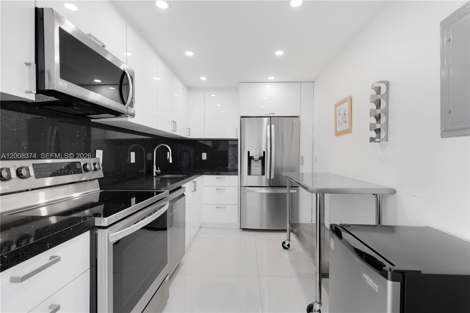 3701 N Country Club Drive 1805, Aventura, FL 33180 photo 9