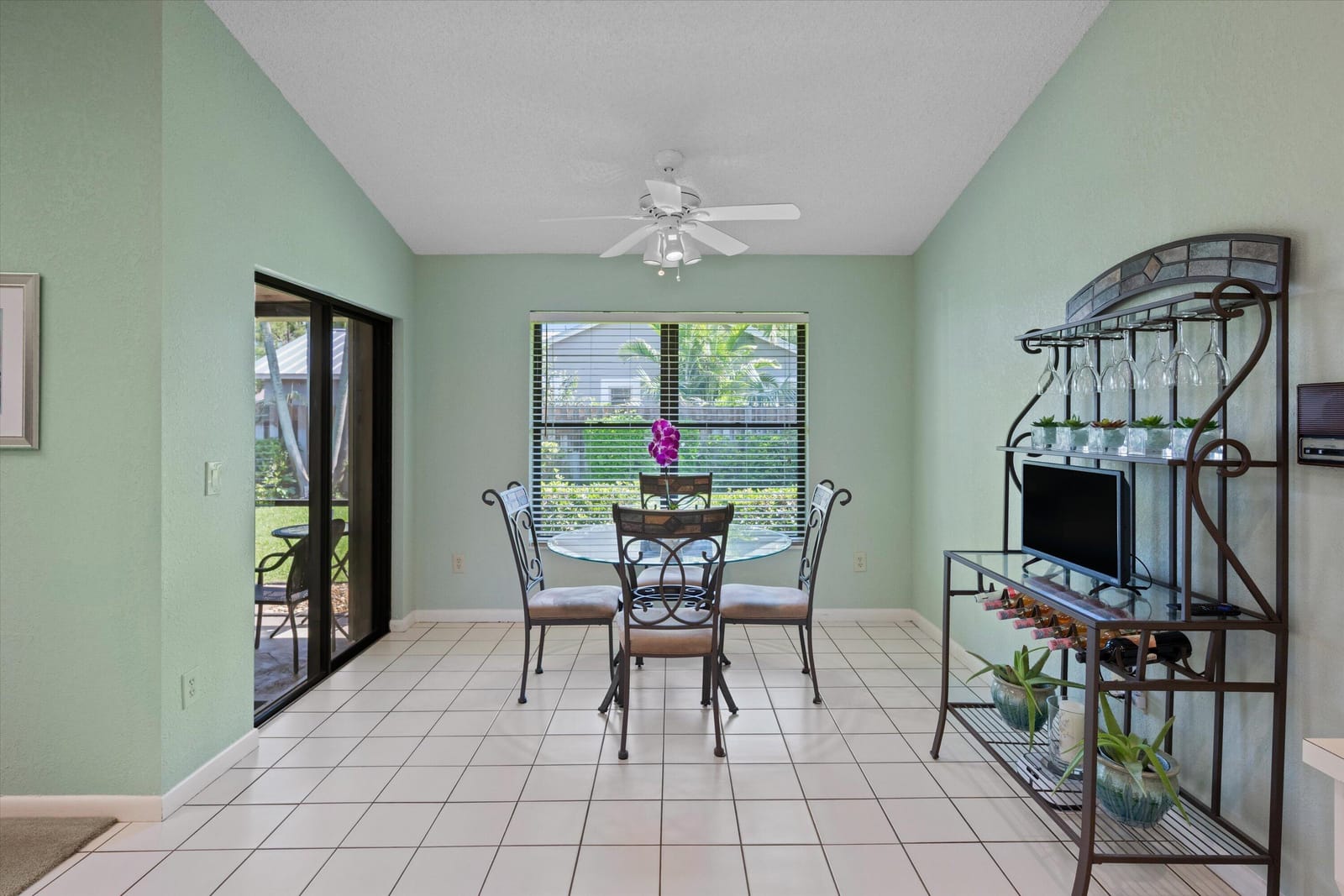657 Juniper Place, Wellington, FL 33414 photo 4