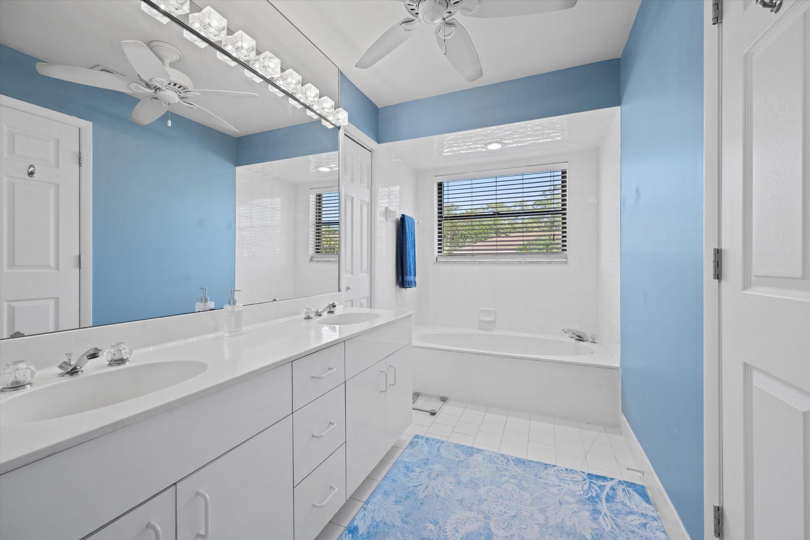 657 Juniper Place, Wellington, FL 33414 photo 8