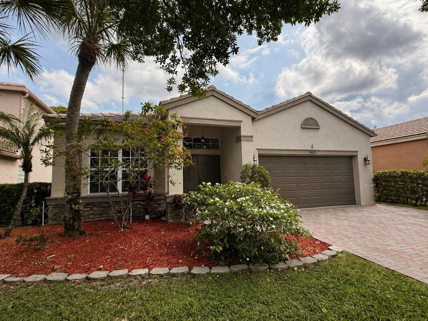 10372 Old Winston Court — photo 2