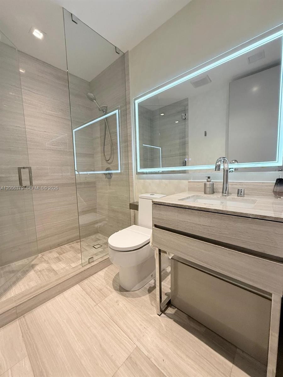 18975 Collins Avenue 304 — photo 5
