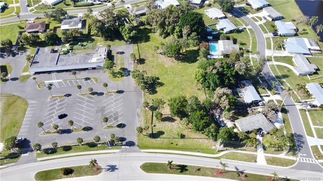 2767 SE Morningside Boulevard, Port St. Lucie, FL 34952