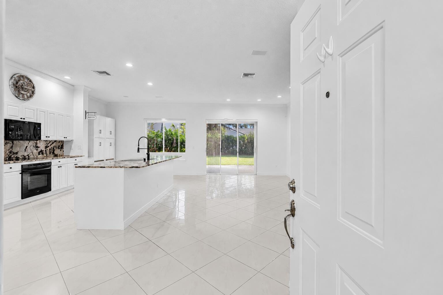 8914 Brittany Lakes Drive — photo 4
