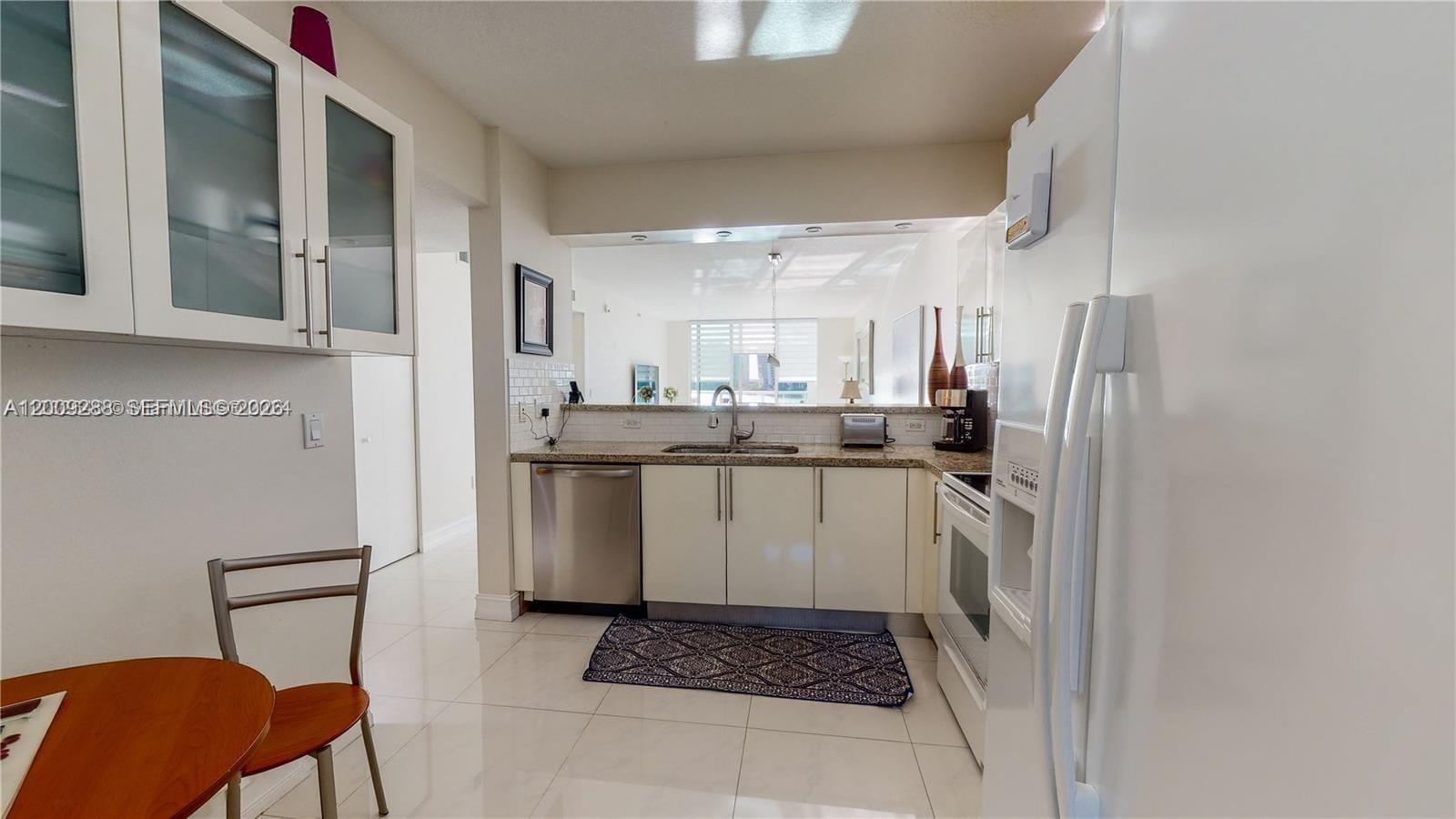18100 N Bay Road 504 — photo 10