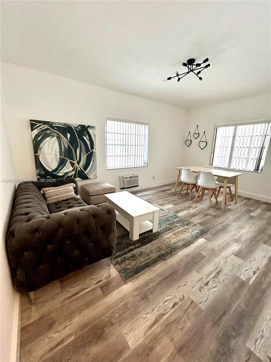 215 30th Street 17, Miami Beach, FL 33140, Miami Beach