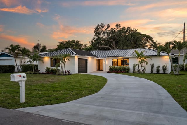 128 W Norfolk Road, sold in Jupiter In The Pines, Jupiter, FL