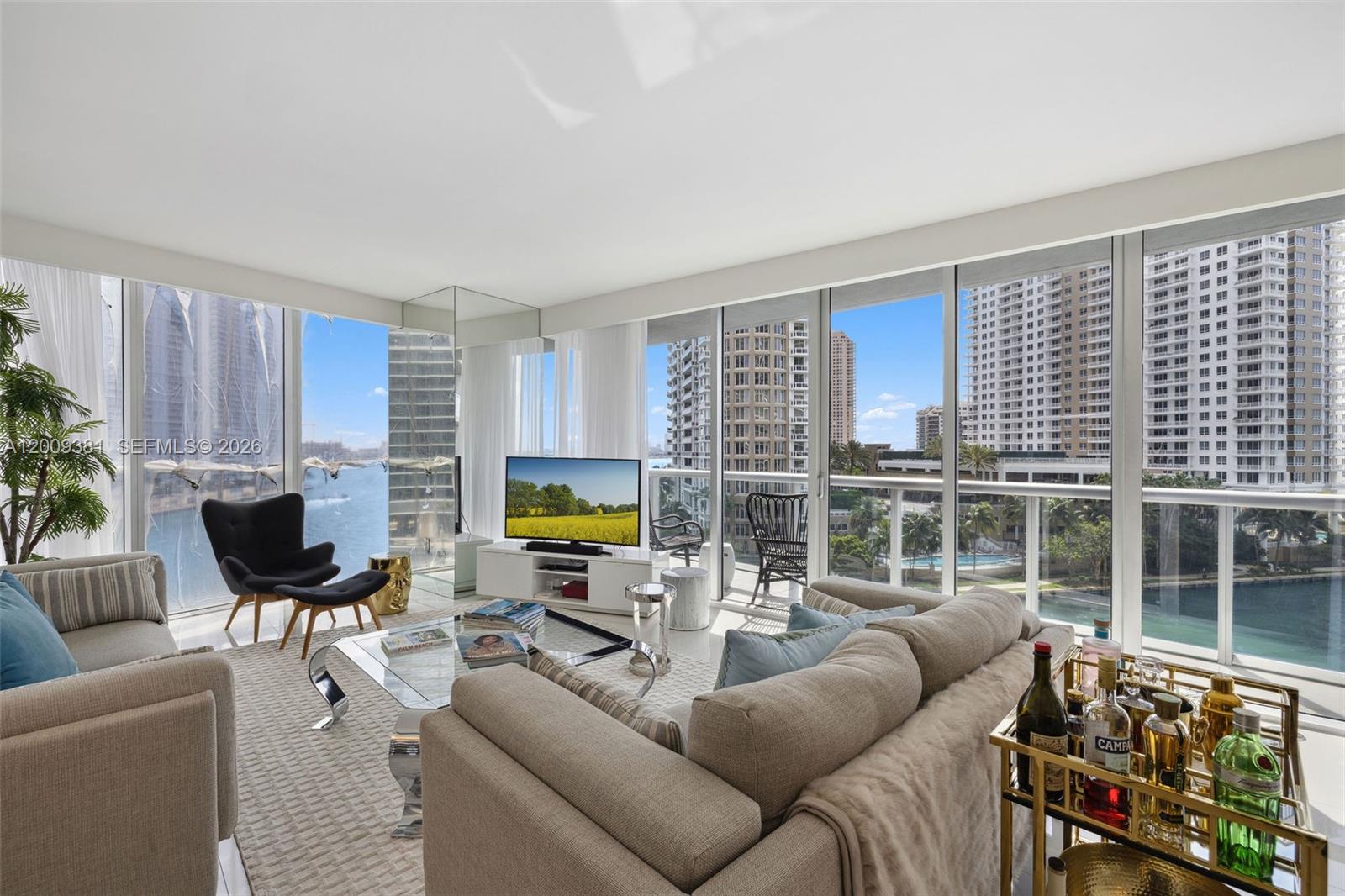465 Brickell Avenue 701, Miami, FL 33131, Miami
