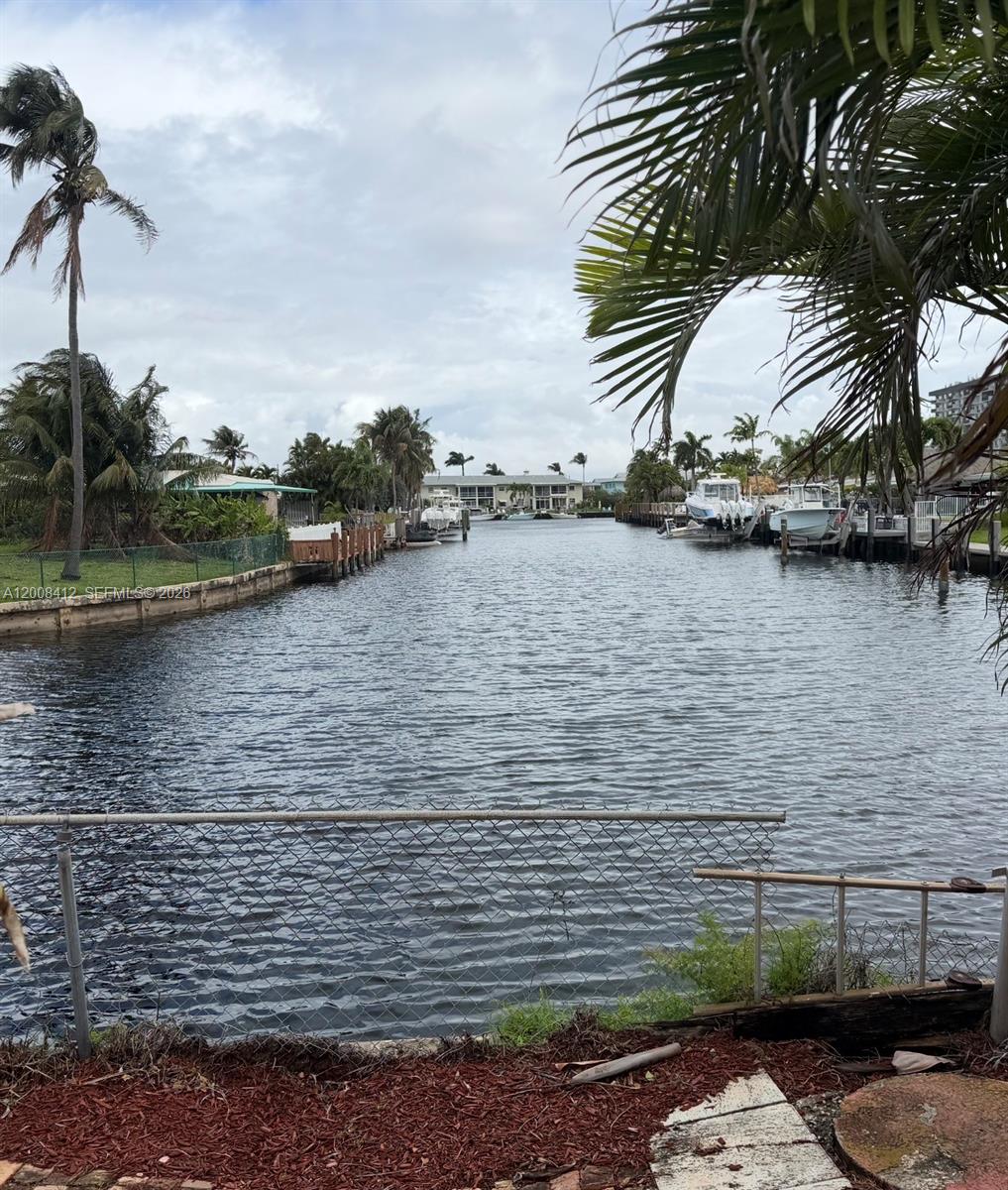933 SE 10th Court, Pompano Beach, FL 33060, Pompano Beach