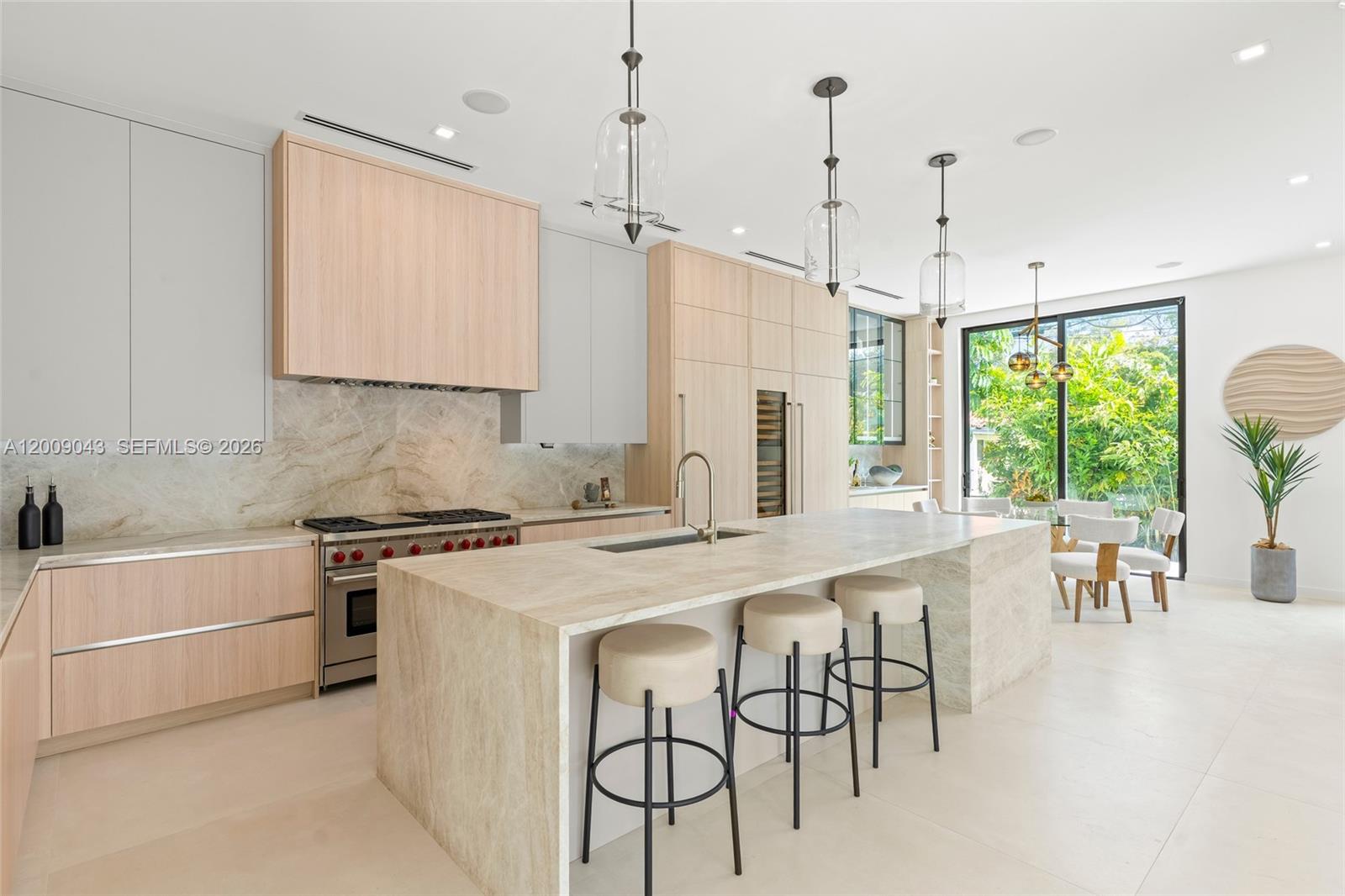 730 Zamora Avenue — photo 2