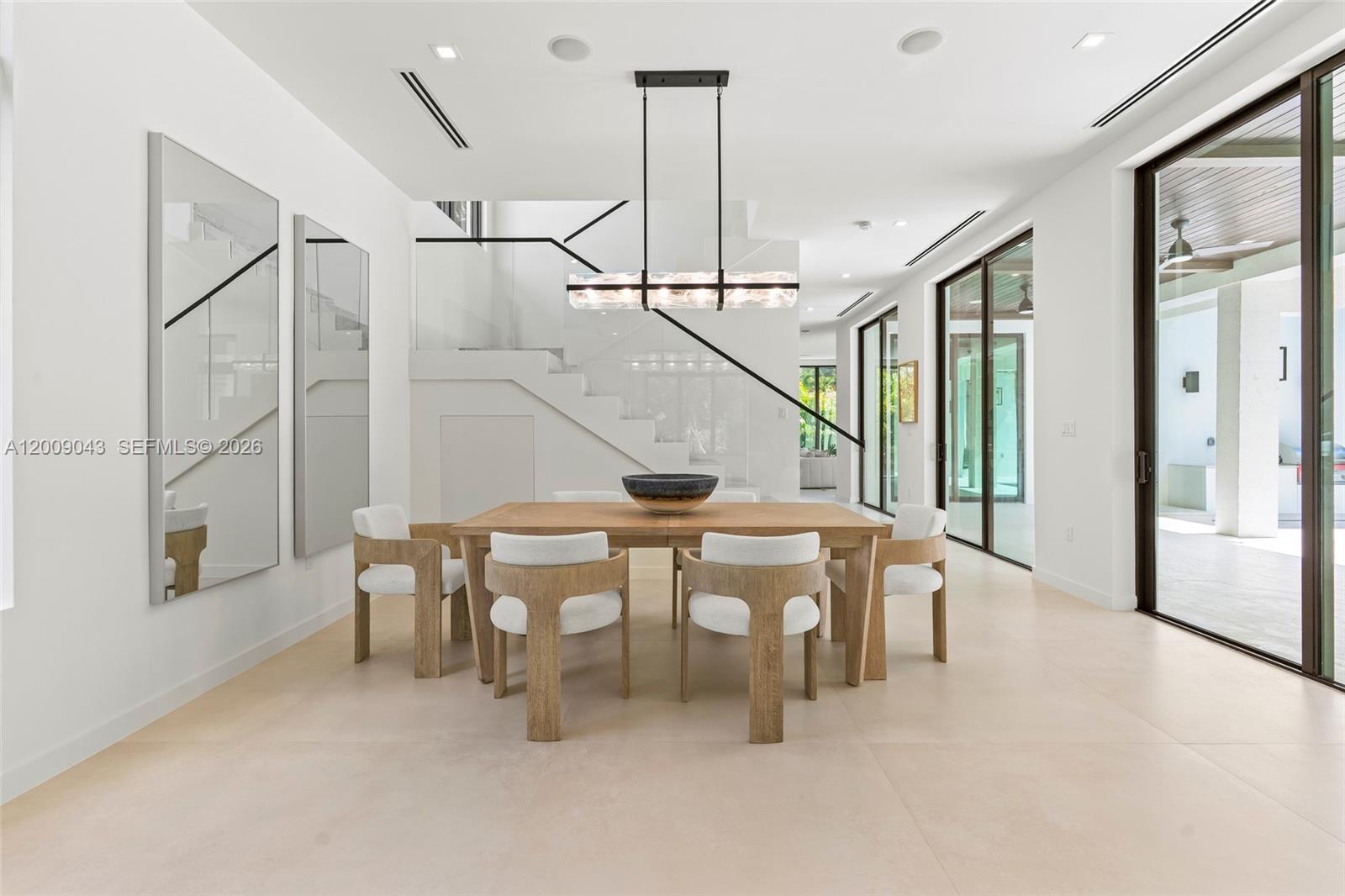 730 Zamora Avenue — photo 4