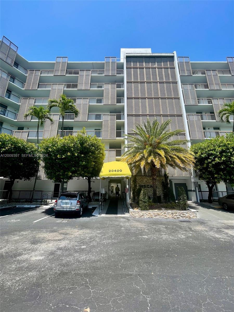 20400 W Country Club Drive 608, Aventura, FL 33180, Aventura