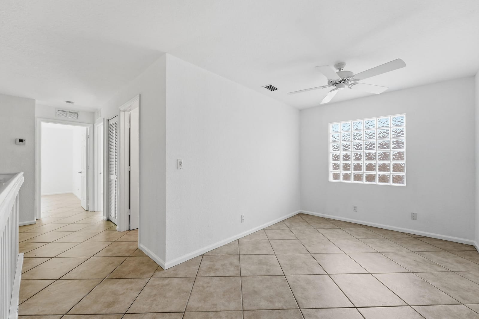 1275 Rosegate Boulevard, Riviera Beach, FL 33404 photo 13