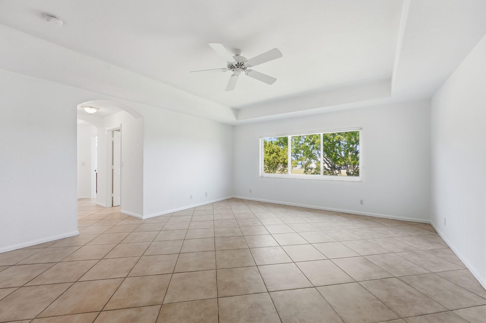 1275 Rosegate Boulevard, Riviera Beach, FL 33404 photo 15