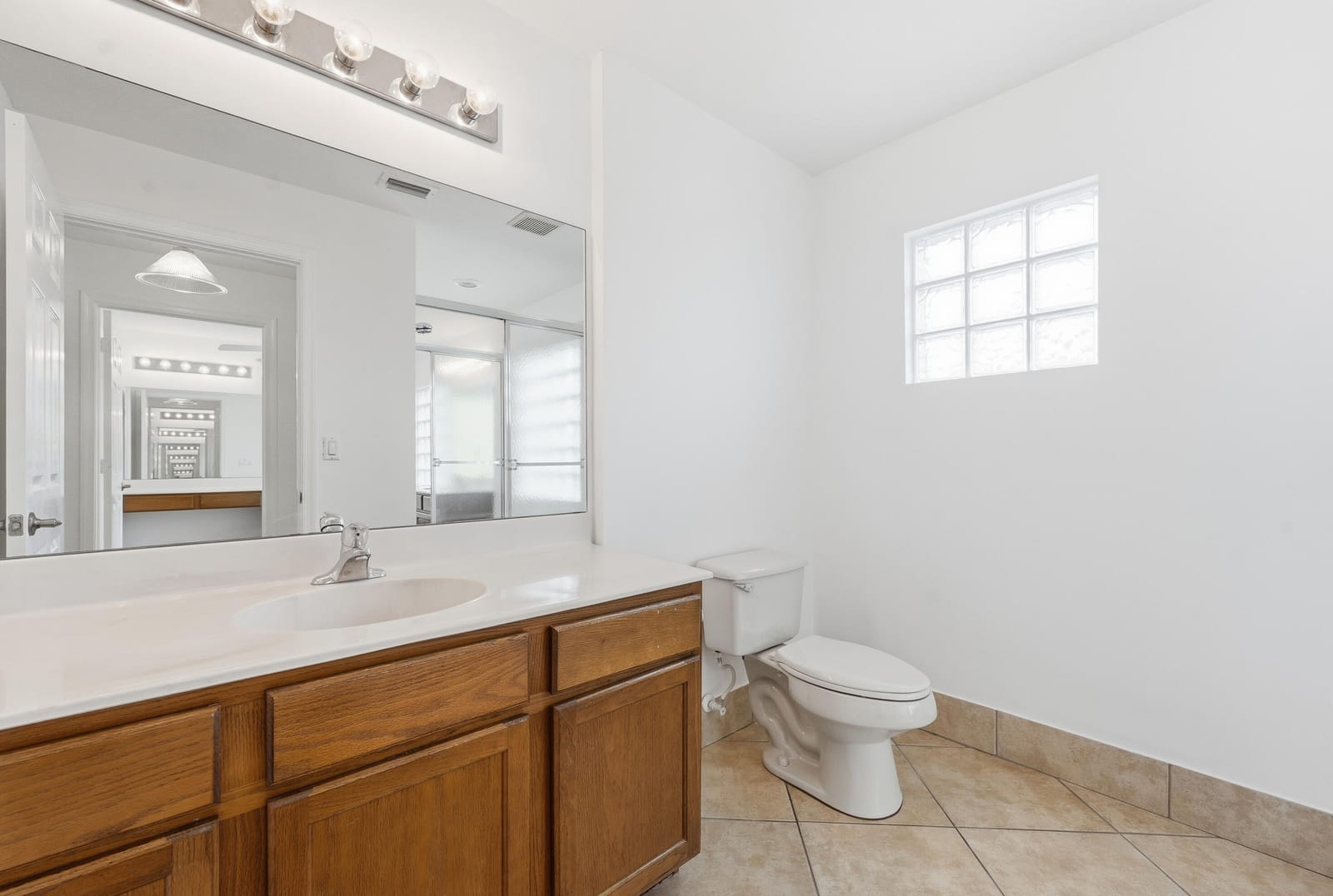 1275 Rosegate Boulevard, Riviera Beach, FL 33404 photo 17