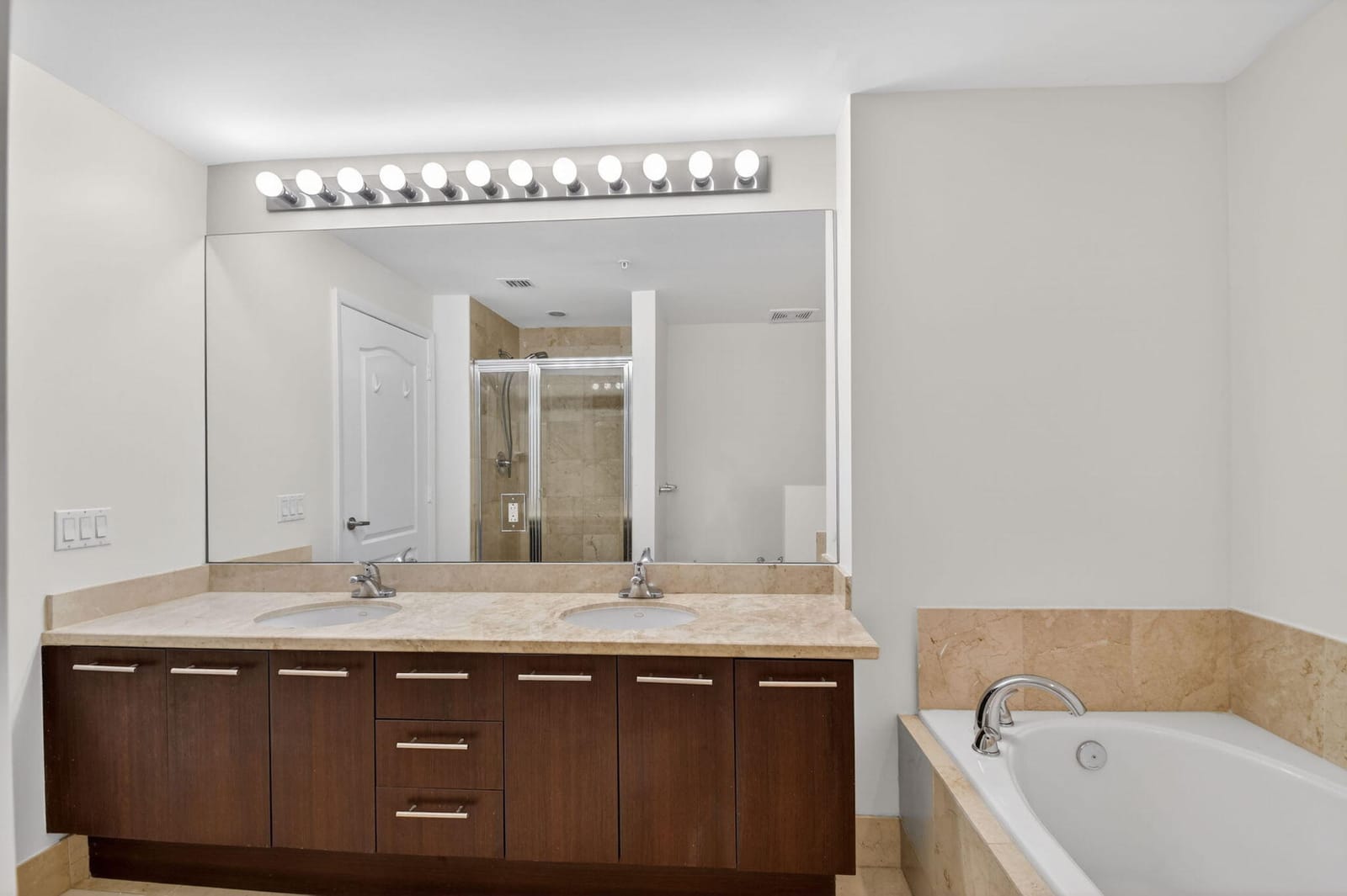 410 Evernia Street 630, West Palm Beach, FL 33401 photo 27