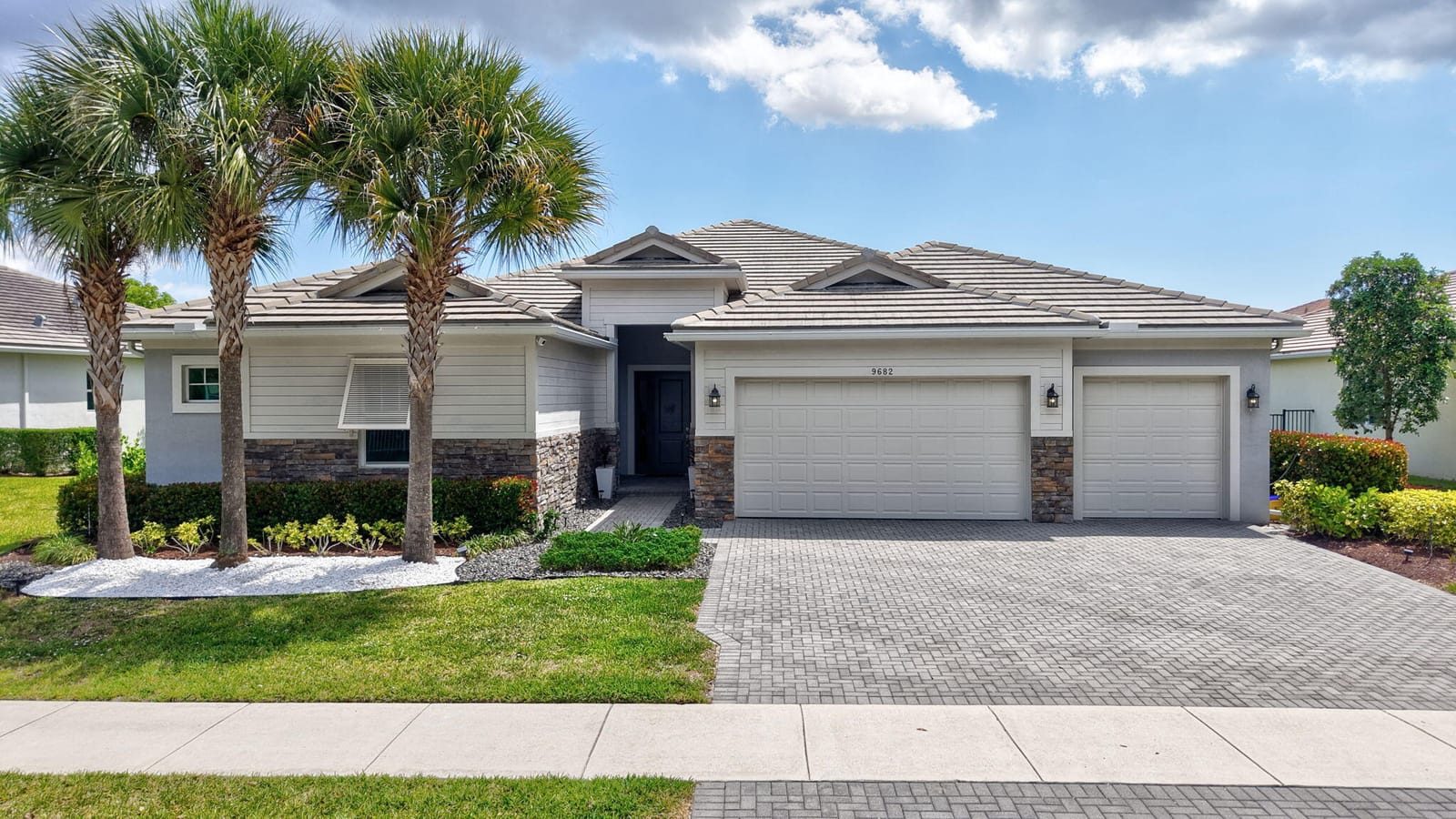 9682 Captiva Circle, Boynton Beach, FL 33437 photo 2