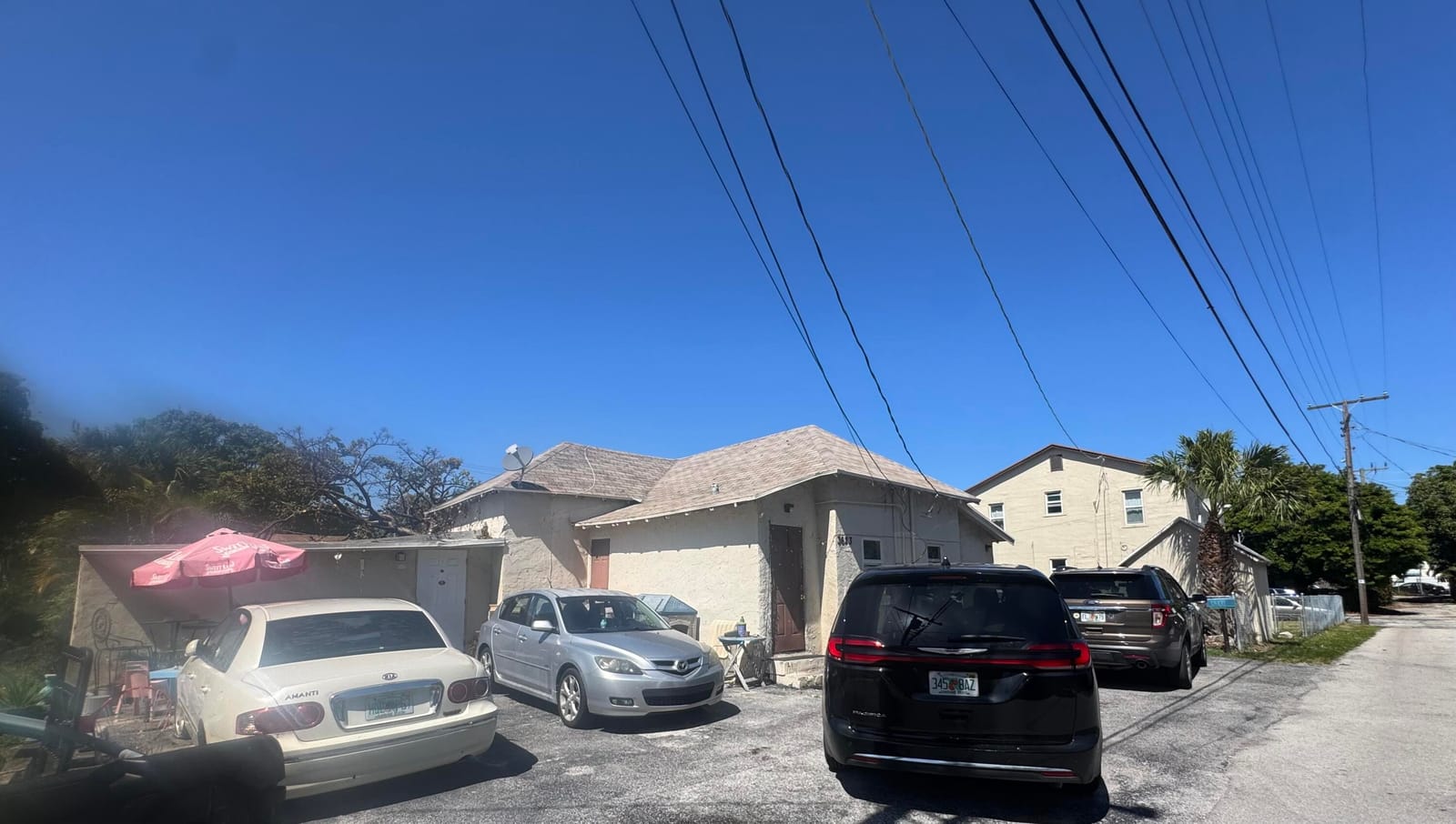 3621 Morton Avenue — photo 12