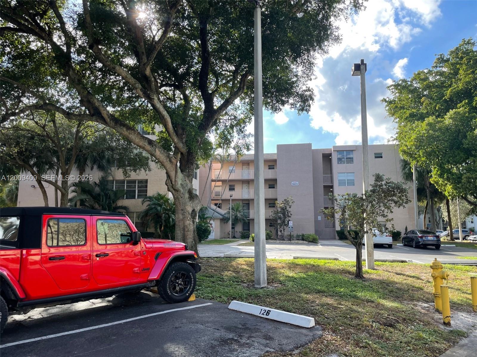 9471 Evergreen Place 401, Davie, FL 33324, Davie