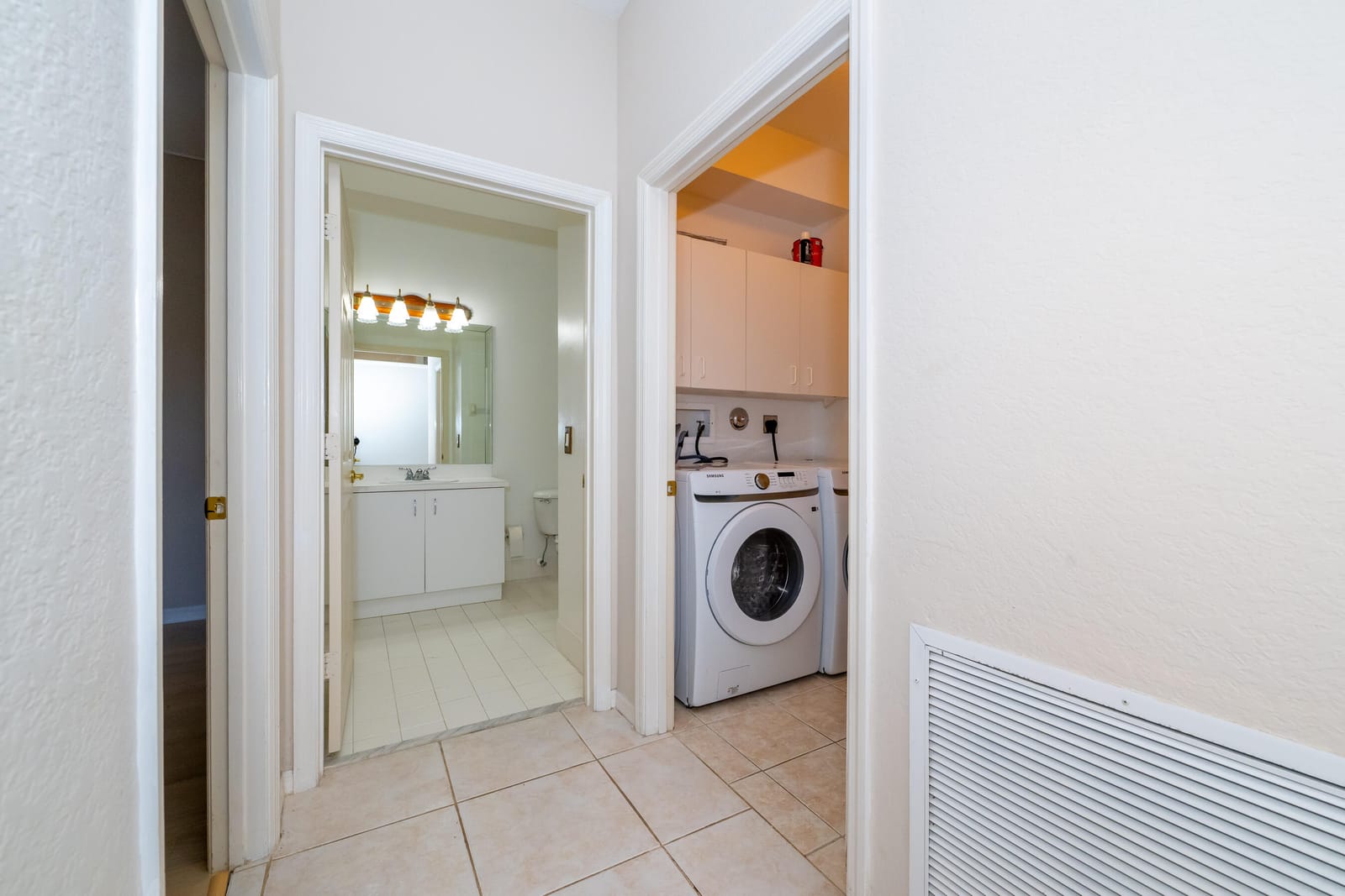 2590 E Aragon Boulevard 2, Sunrise, FL 33313 photo 13