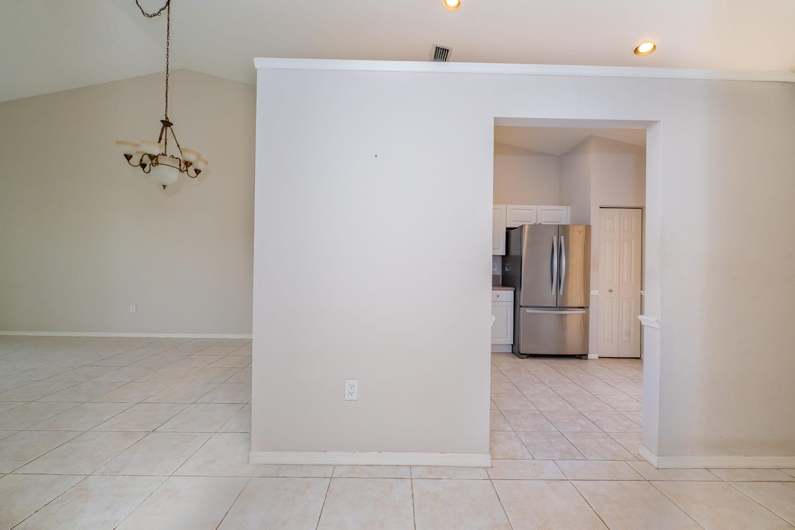 2590 E Aragon Boulevard 2, Sunrise, FL 33313 photo 25