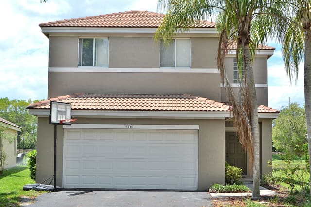 4361 Dogwood Circle, Weston, FL 33331