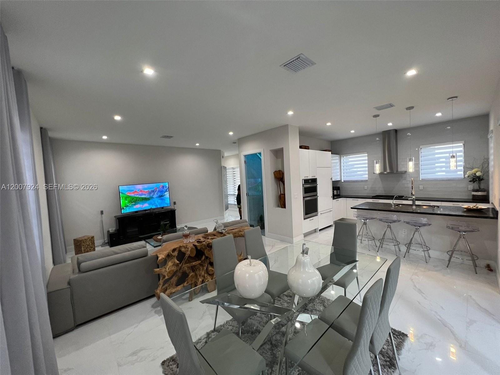 8253 NW 47th Lane, Doral, FL 33166 photo 6