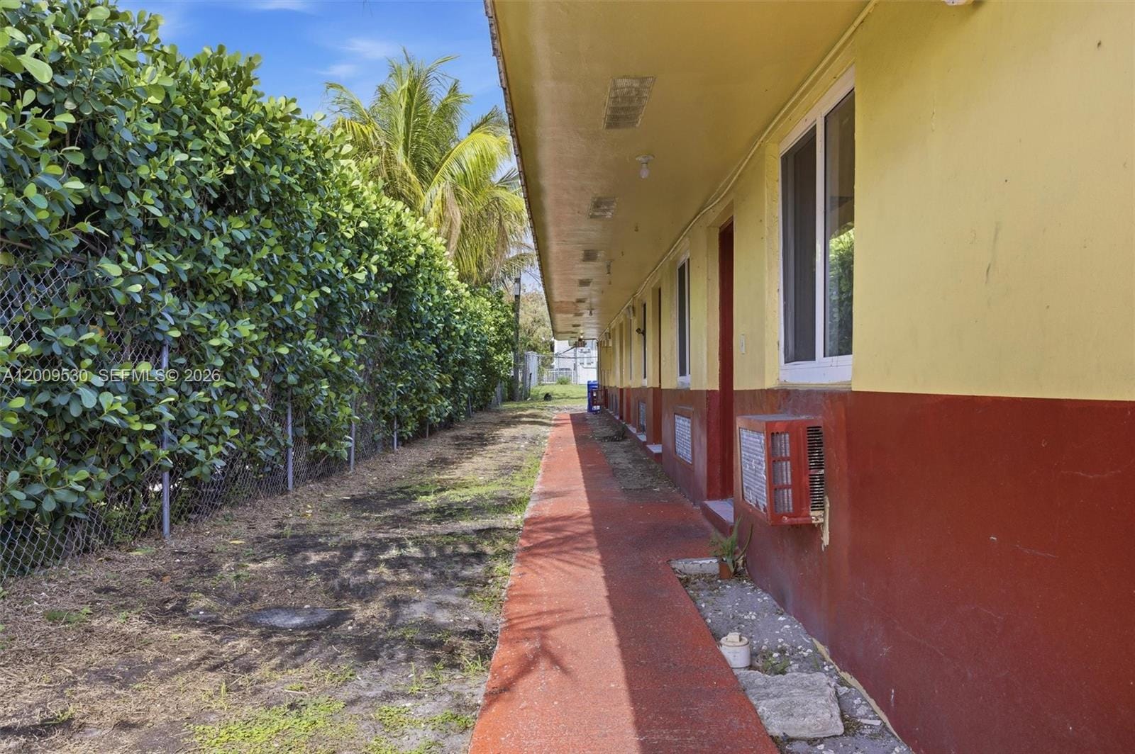 16030 NE 19th Place, North Miami Beach, FL 33162 photo 3