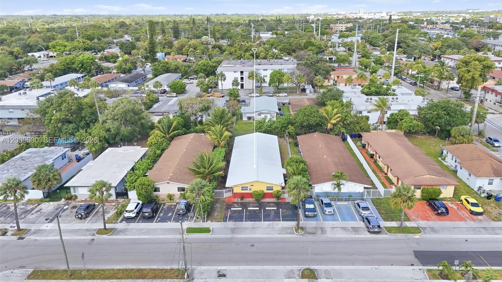 16030 NE 19th Place, North Miami Beach, FL 33162 photo 9