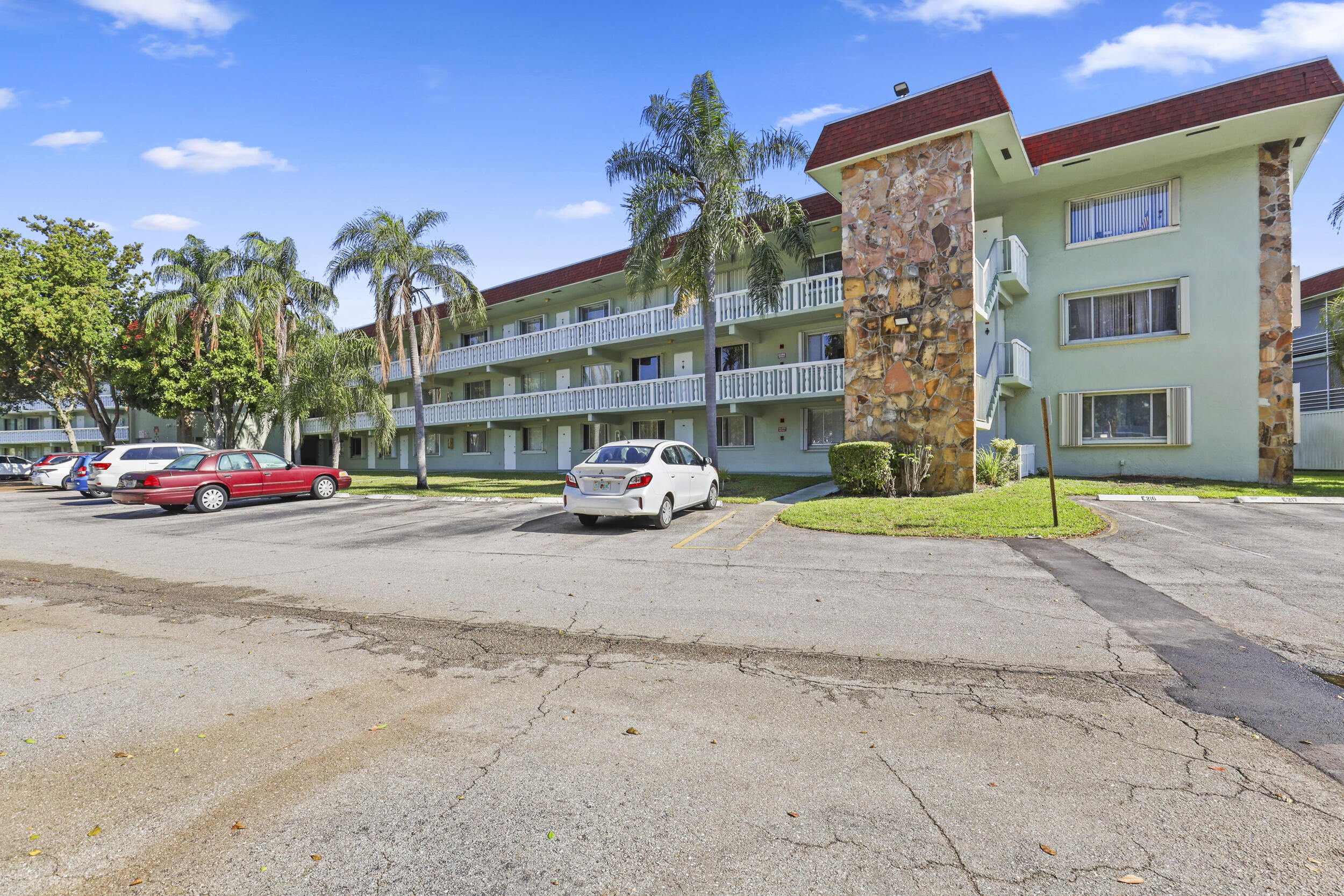 3100 Springdale Boulevard 308, Palm Springs, FL 33461, Palm Springs