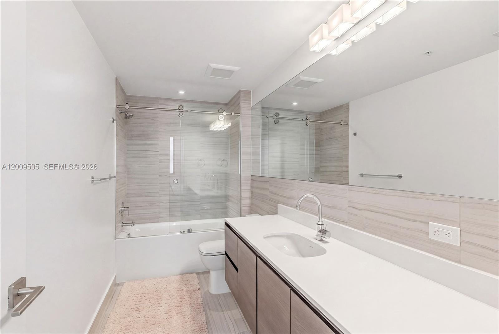301 Altara Avenue 822, Coral Gables, FL 33146 photo 20