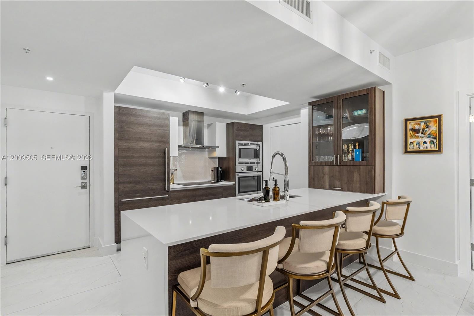 301 Altara Avenue 822 — photo 5