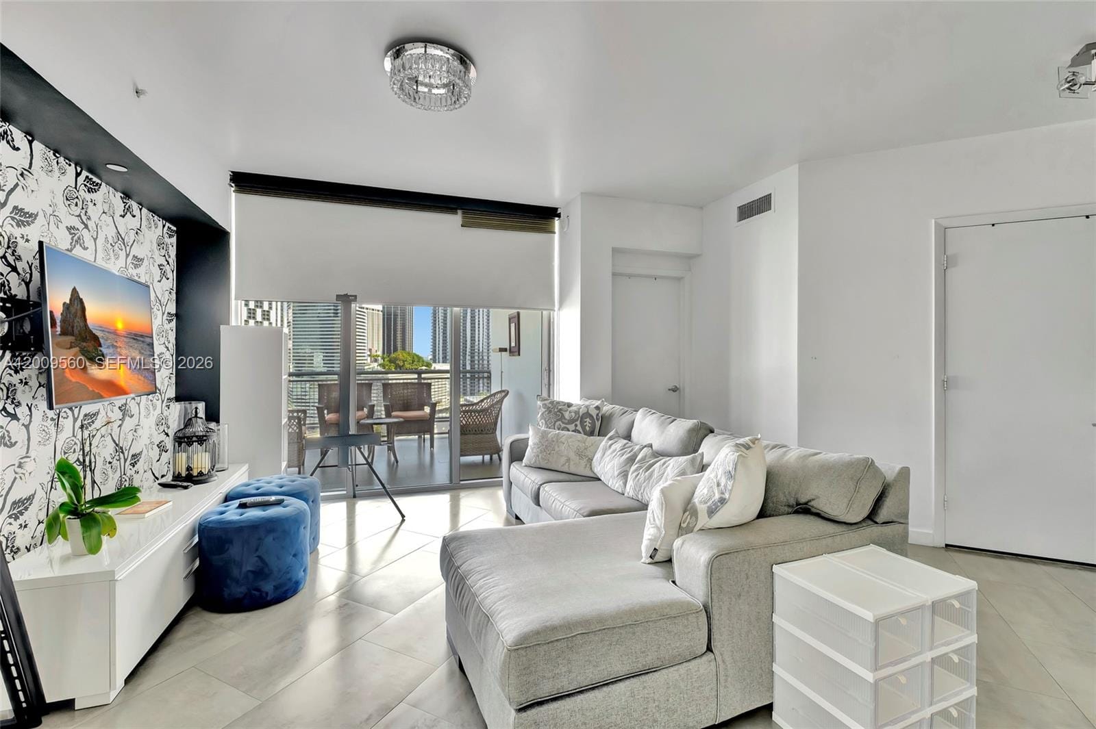 350 S Miami Avenue 1703, Miami, FL 33130 photo 2