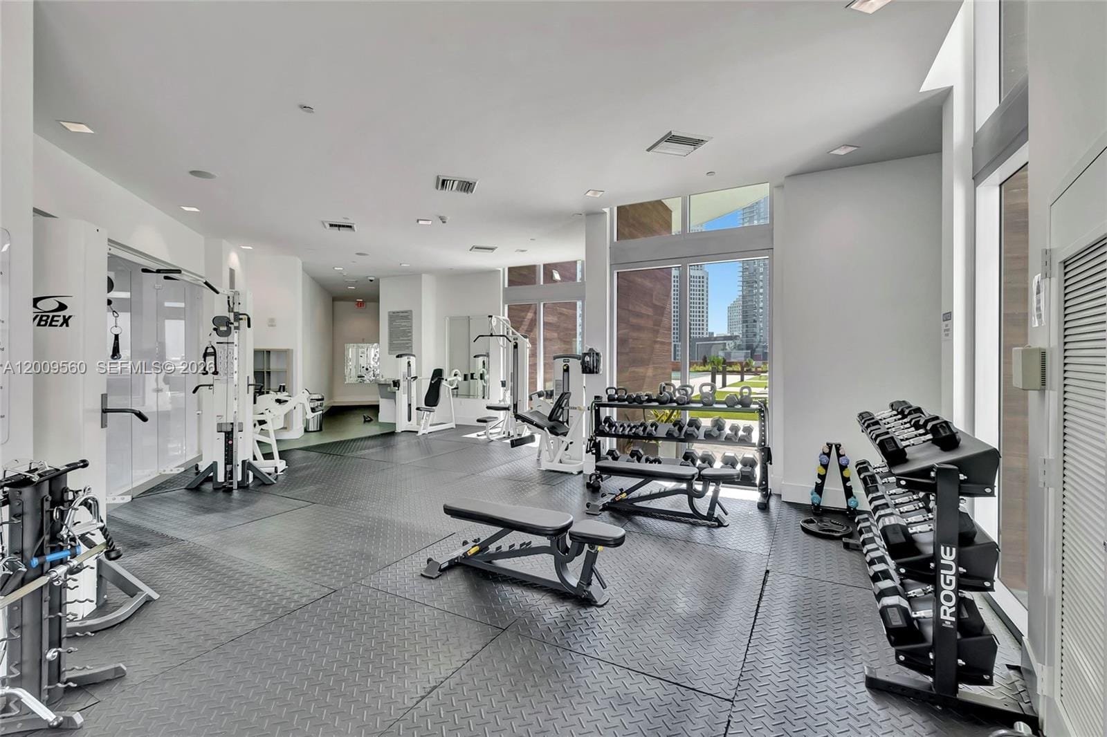 350 S Miami Avenue 1703, Miami, FL 33130 photo 16
