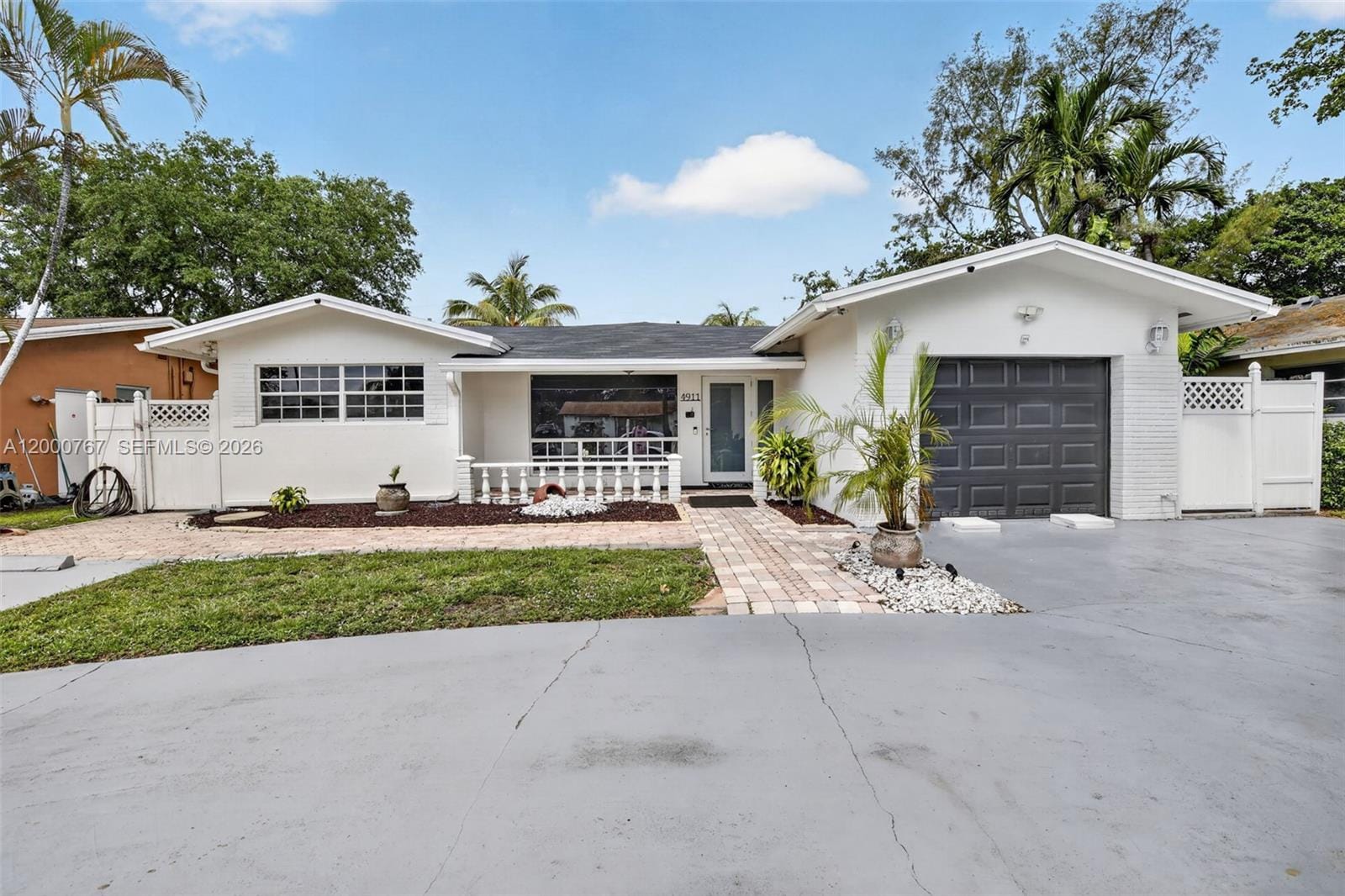 4911 SW 29th Terrace, Dania Beach, FL 33312