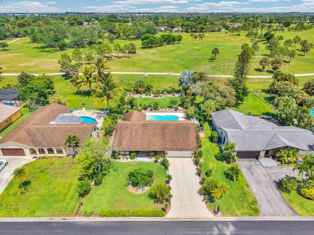 164 Meadowlark Drive, sold in Willows The Second Add, Royal Palm Beach, FL