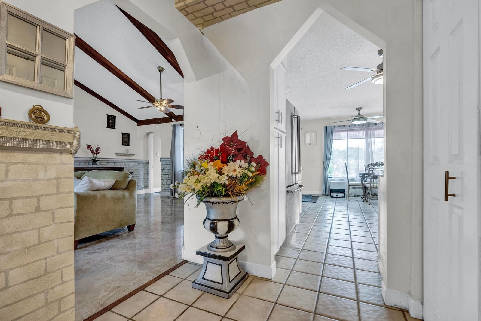 164 Meadowlark Drive, Royal Palm Beach, FL 33411 photo 4