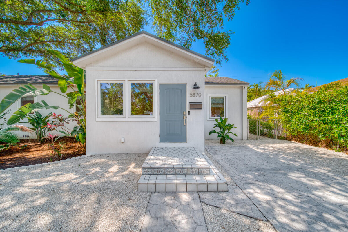5870 SW 46th Terrace, Miami, FL 33155, Miami