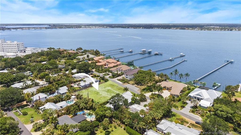 818 SE Riverside Drive, Stuart, FL 34994 photo 1