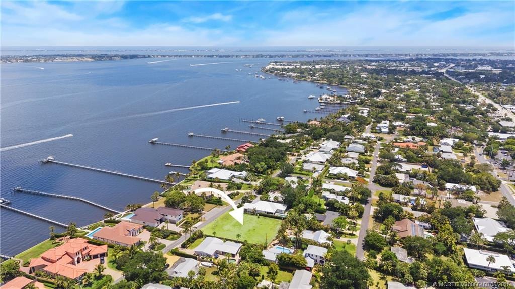 818 SE Riverside Drive, Stuart, FL 34994 photo 5