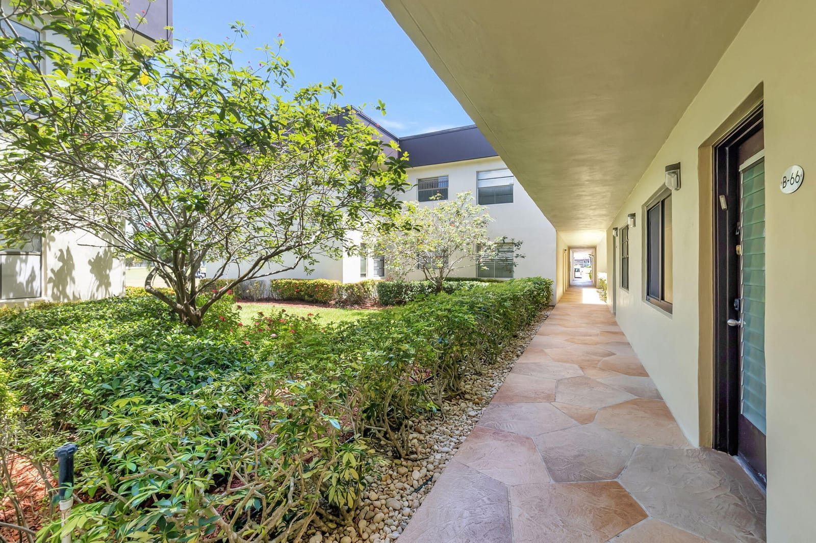 66 Capri B, Delray Beach, FL 33484 photo 24